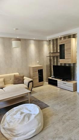 Дава се под наем Двустаен апартамент в София, Бъкстон - 87 кв.м за 718.08 € - Снимка #2