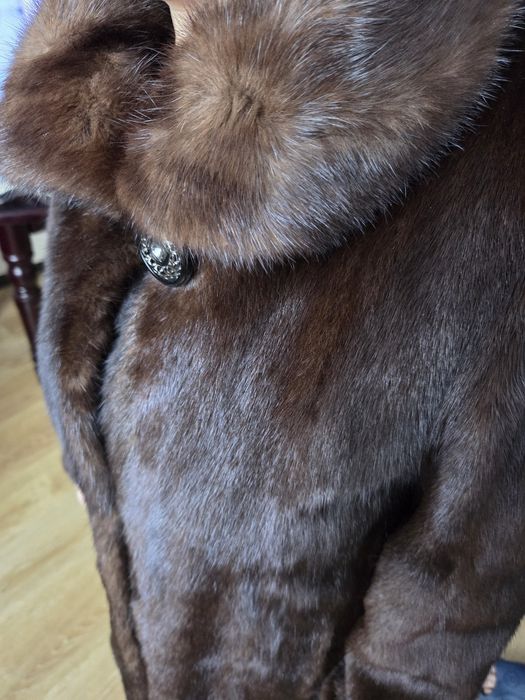 Норковая шуба женская