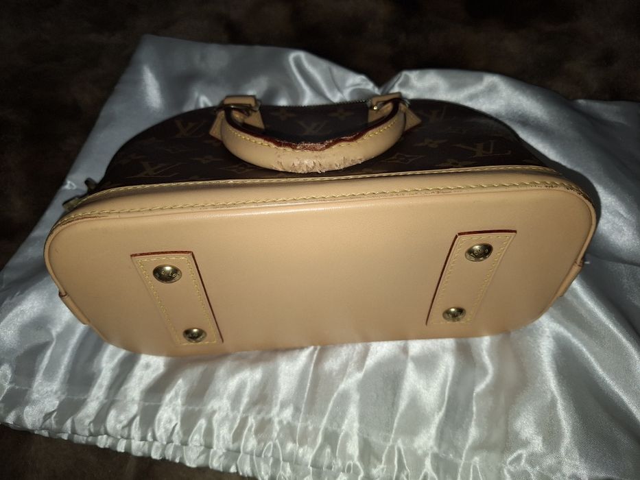 Geanta Louis Vuitton Alma