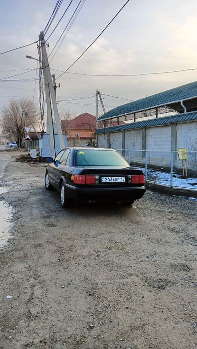 Машина Ауди А6 с 4