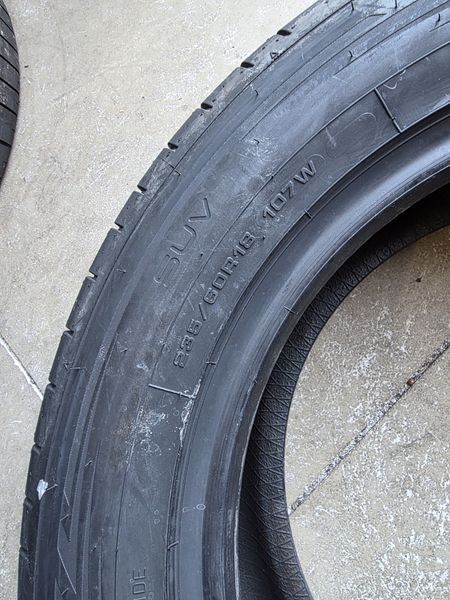 235/60/18 DUNLOP 4бр