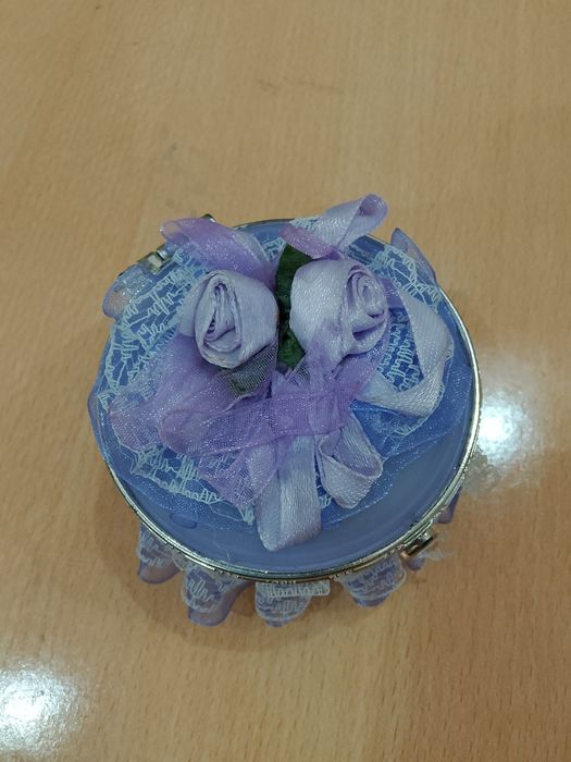 Shkatulka taqinchoq uchun