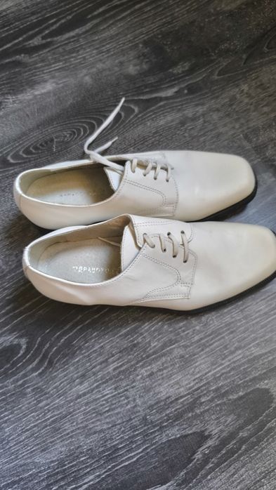 Официални обувки 39 номер