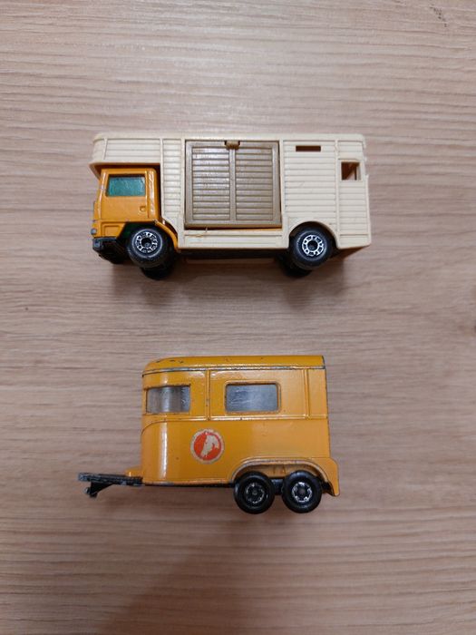 Стари колички matchbox / hotwheels