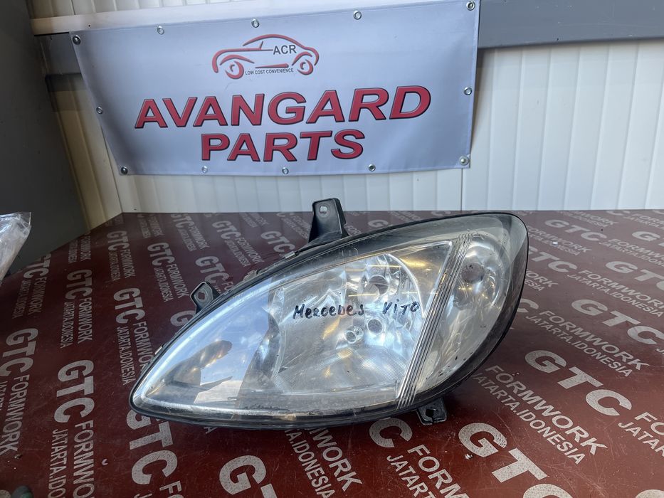 Фар Mercedes Vito