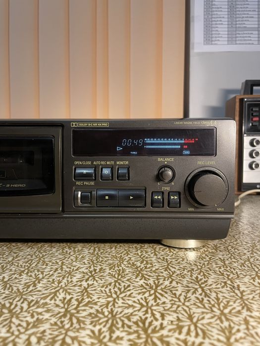 Кассетная дека Technics RS-AZ6