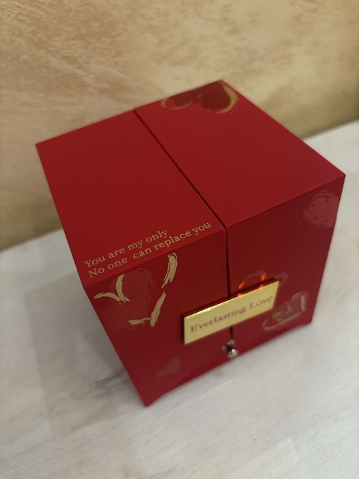 Trandafir etern si lanț la alegere