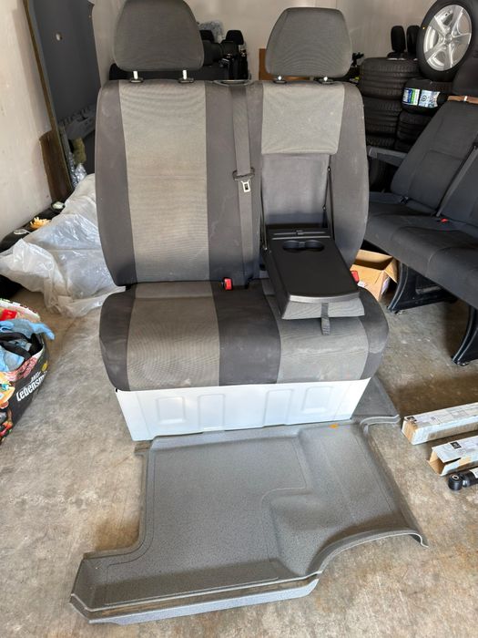 Предна двойна седалка за Sprinter W906