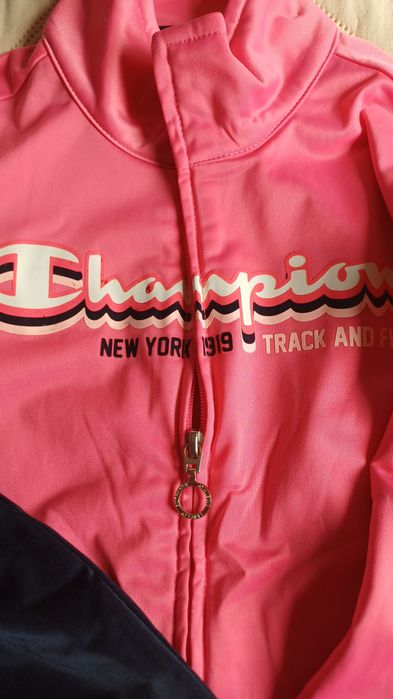 Лек анцуг на Champion за момиче на 9-10 години