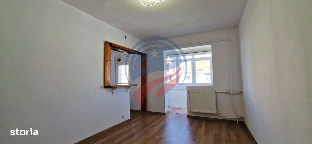 Aparament de vanzare in zona Craiovita langa Scoala Mihai Viteazul — fotografia 1