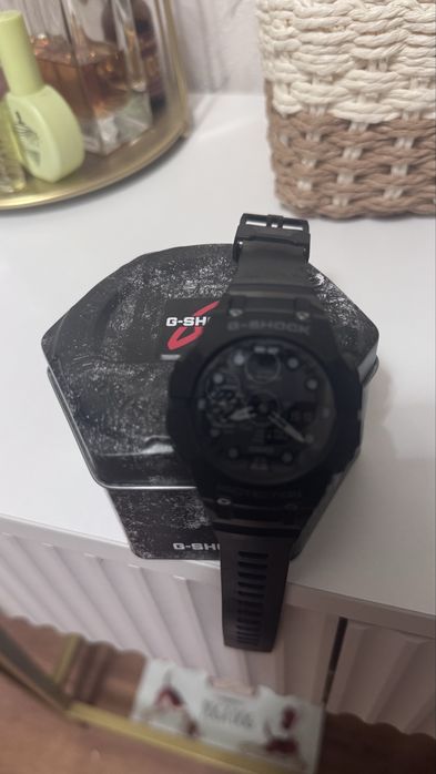 Продам часы CASIO