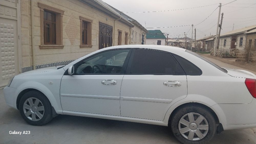 Mashinani holati yaxshi kelishib beramiz