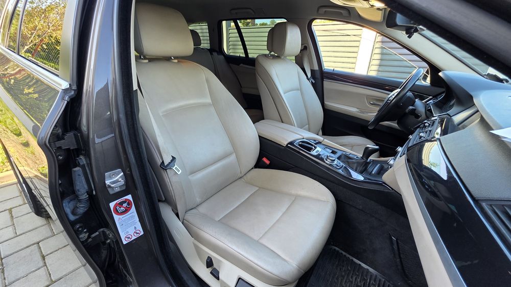 BMW  520D  F11 .