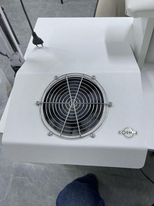 Продам пылесос для мастера маникюра