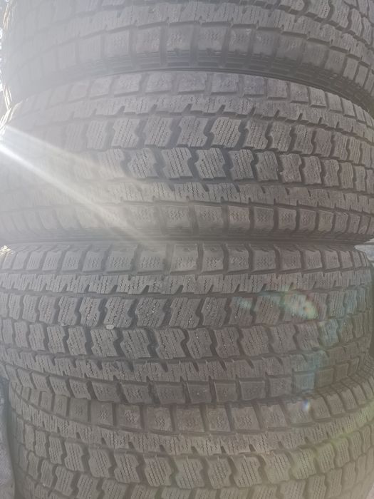 резина  всесезонная бу
