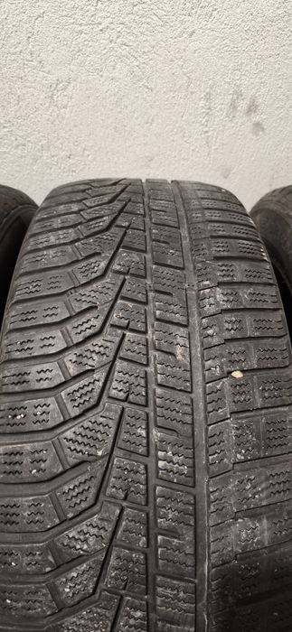 3 бр. зимни гуми Hankook и Pirelli 235 55 18