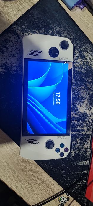 Продам Asus Rog Ally z1 extreme