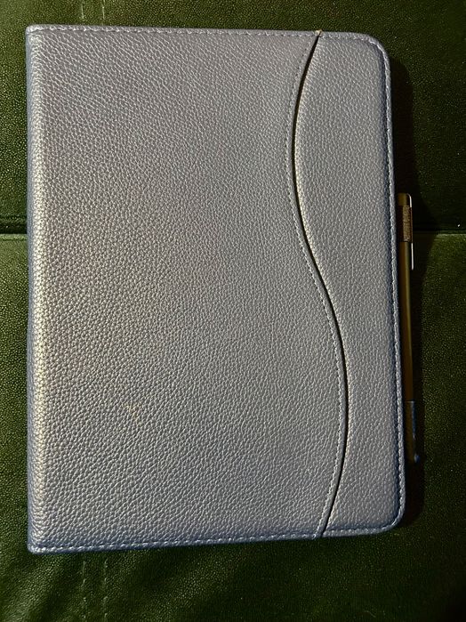 Таблет SAMSUNG с писалка и клавиатура