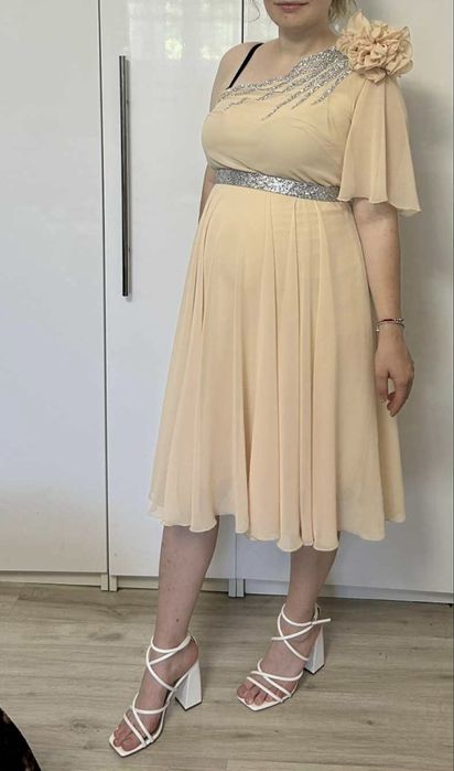 Rochie eleganta de zi cat si de seara