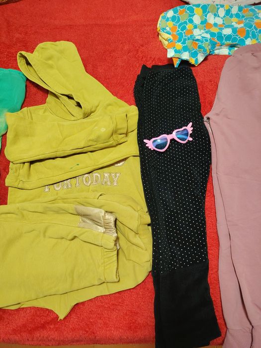 Одежда б/у бесплатно.