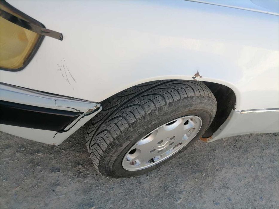 Срочно продам Мерседес Бенц 200