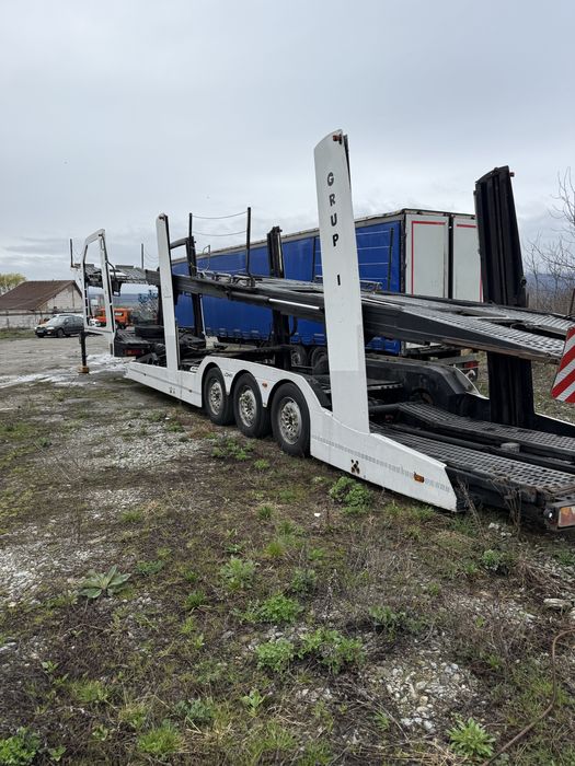 VAND  Transportor Remorca LOHR 8/9 pozitii