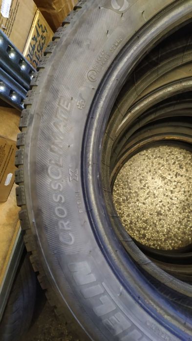 Продавам 4бр. летни,зимни гуми Micheline Crossclimate 185/60/15