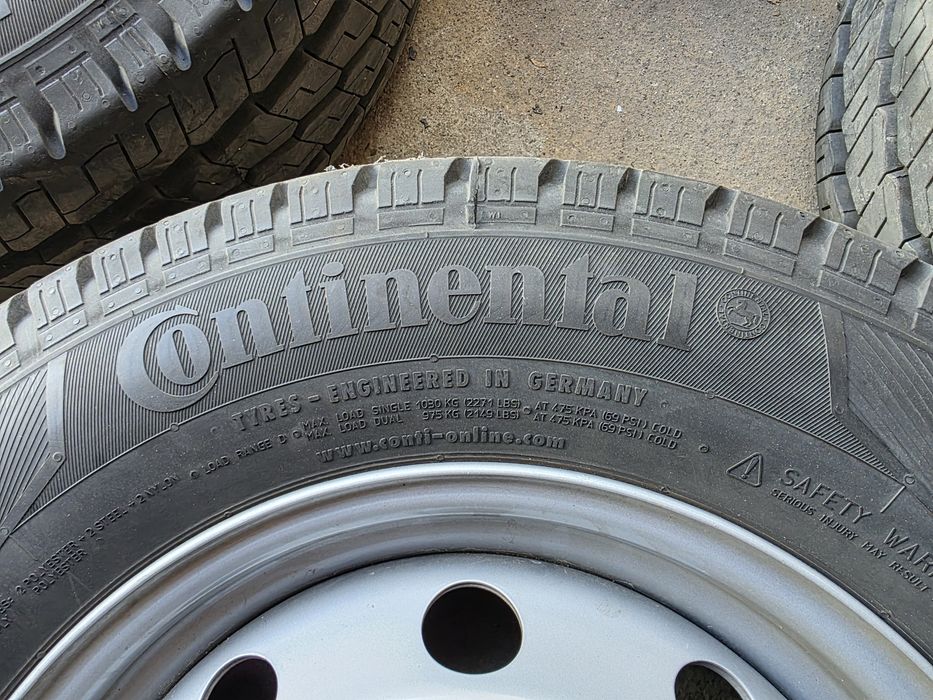 ,Continental 215.70.15 бус