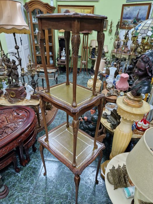 Уникален к-т антикварни английски масички масив