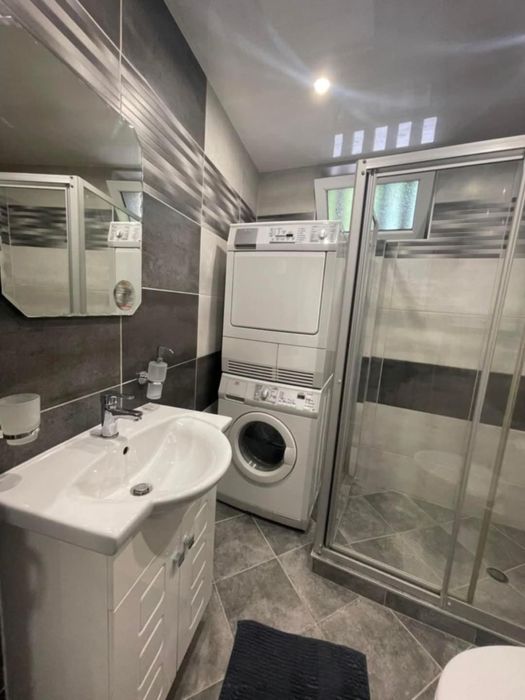 Дава се под наем Едностаен апартамент в Търговище, Център - 50 кв.м за 255 € - Снимка #8