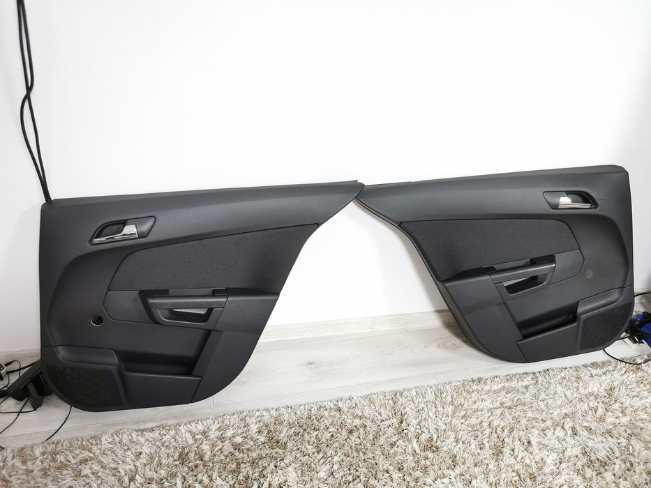 Piese originale Opel Astra H hatchback