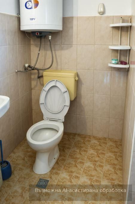 Етаж от къща в района на Христо Ботев!