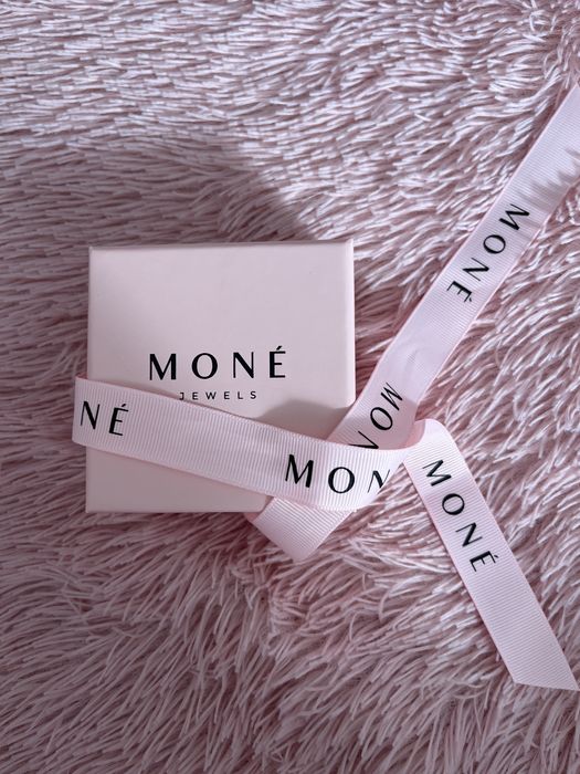 продам серебрянные женские серьги