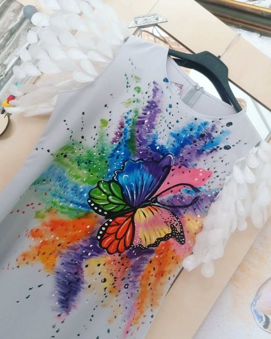 Rochie elegantă fluture si mâneci petale