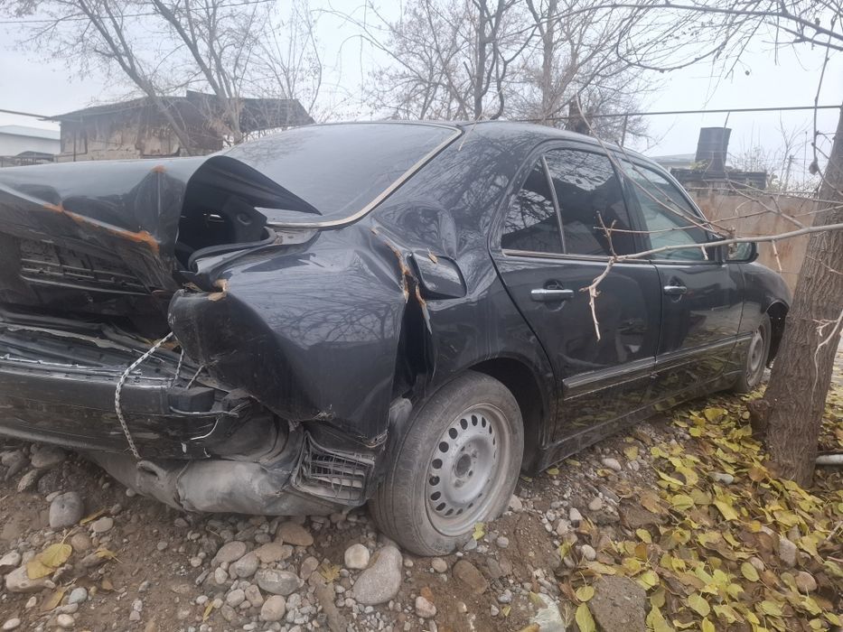 Продам MERCEDES BENZ W210 E200 V6 в аварийном состоянии