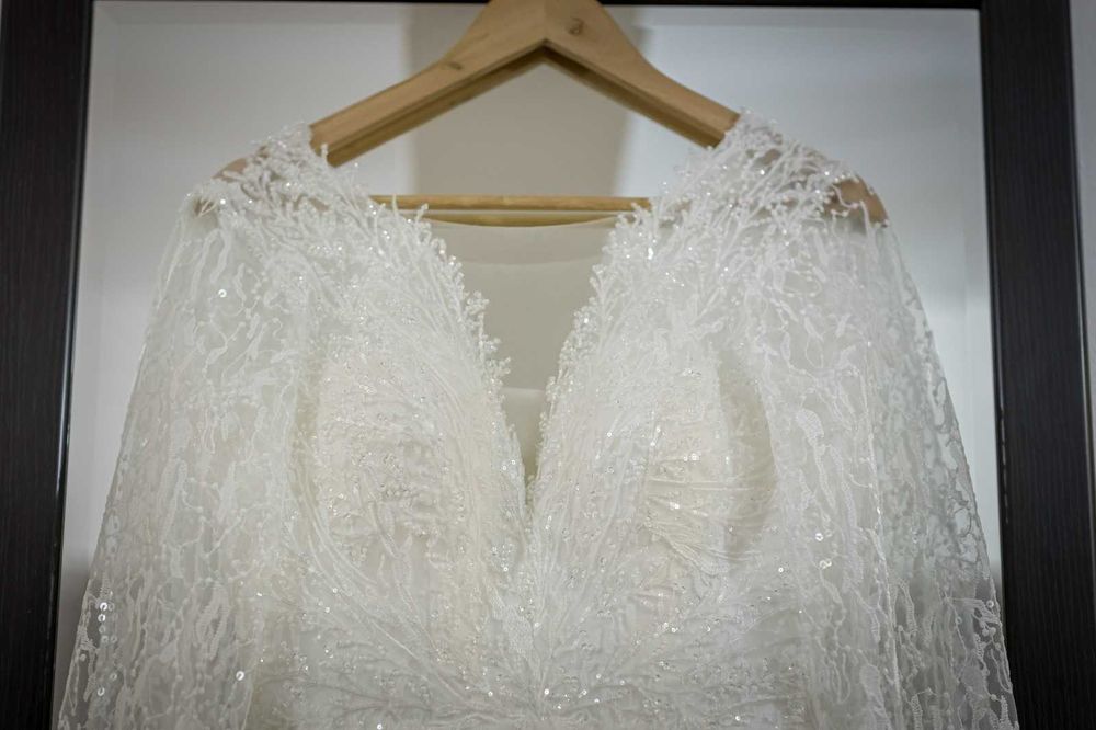 Vand rochie mireasa model unicat