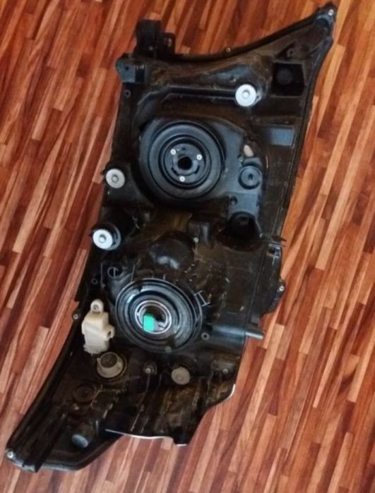 Фара Lend Cruiser