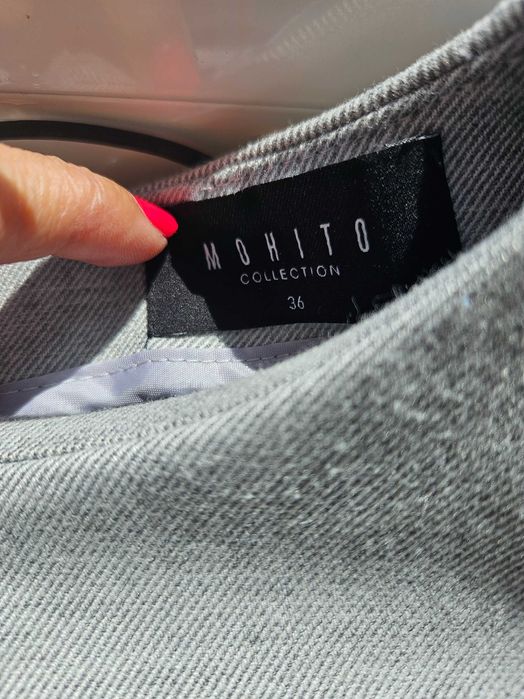 Рокля MOHITO размер Л
