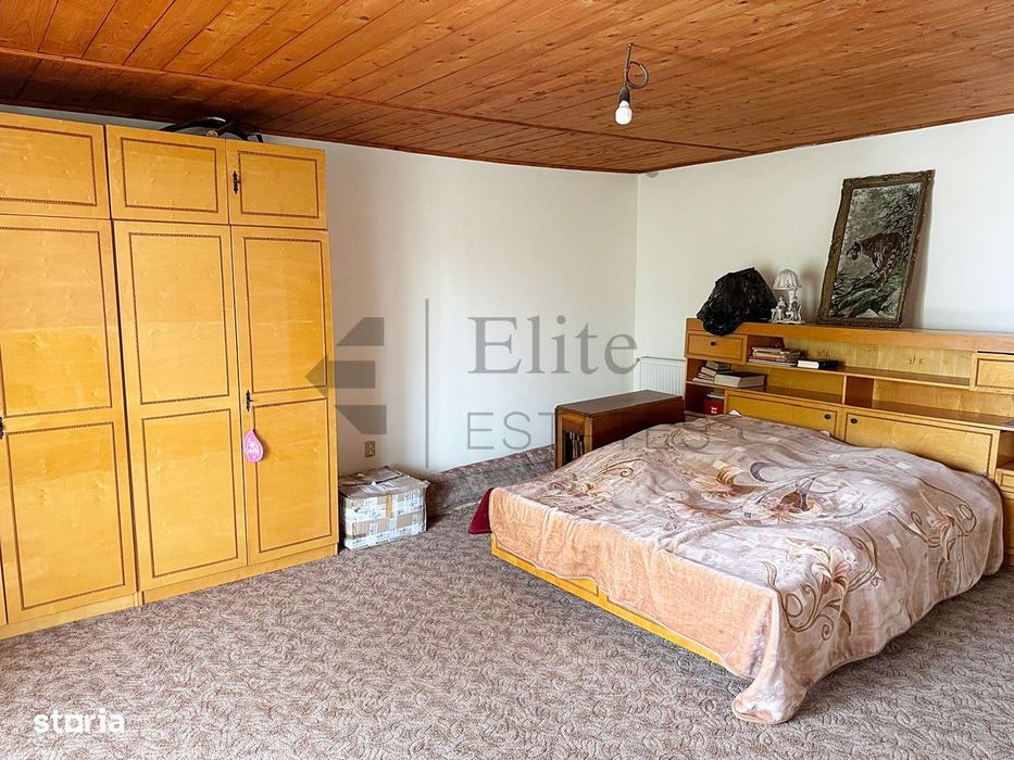 Spatiu comercial cu apartamente de vanzare In Nojorid