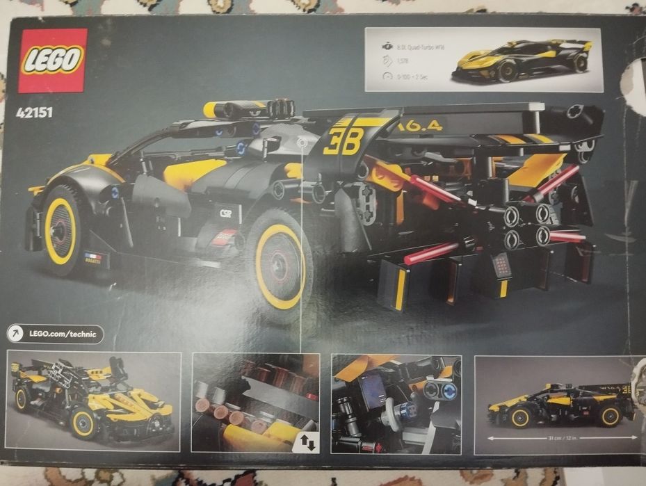 Конструктор LEGO Бугатти Болид