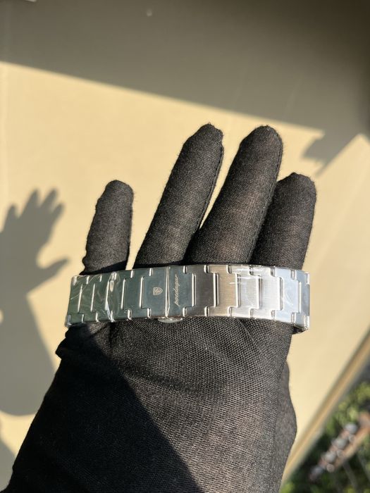 Часовник poedegar НАМАЛЕН!