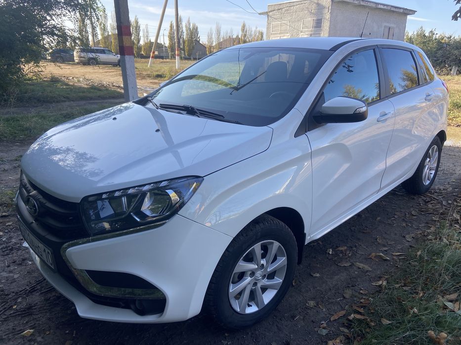 Продам Lada Xray