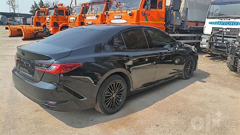 Toyota Camry, 2024 | Гибрид | 33 000 км