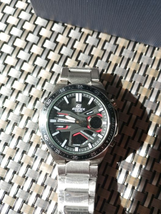 Часовник Casio Edifice