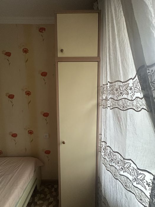 Продаем старую мебель