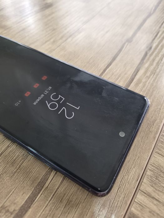 Продам samsung s20fe 6/128