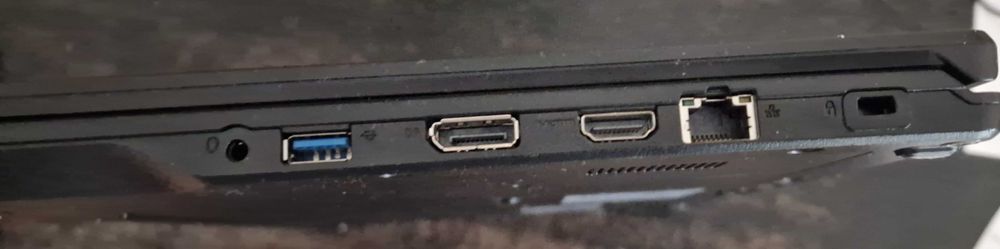 Laptop model 2020 Fujitsu 15,6" Lifebook E Series i5 Pro 8GB Ram 256GB