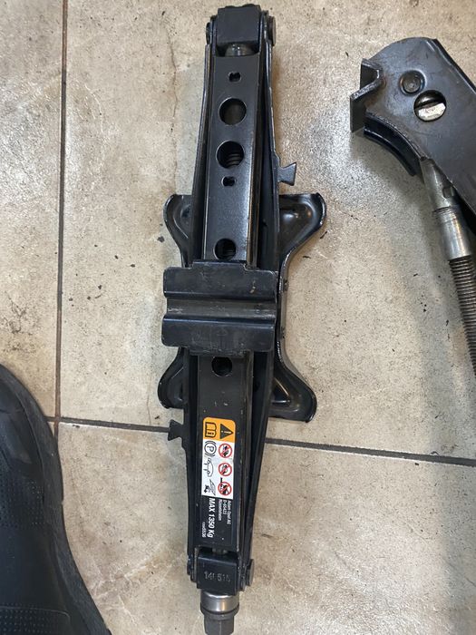 Cricuri auto originale bmw / skoda / audi / mercedes / 150 lei bic