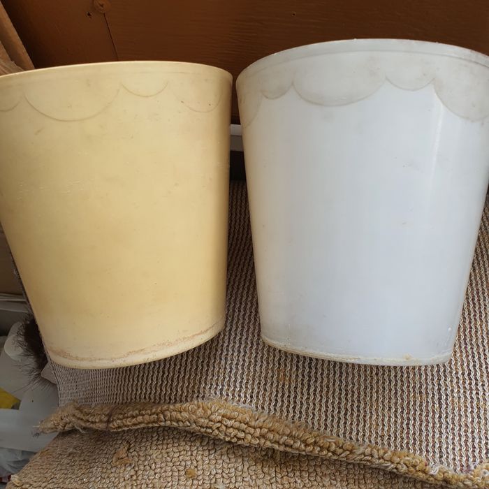 цветочные горшки ,разные