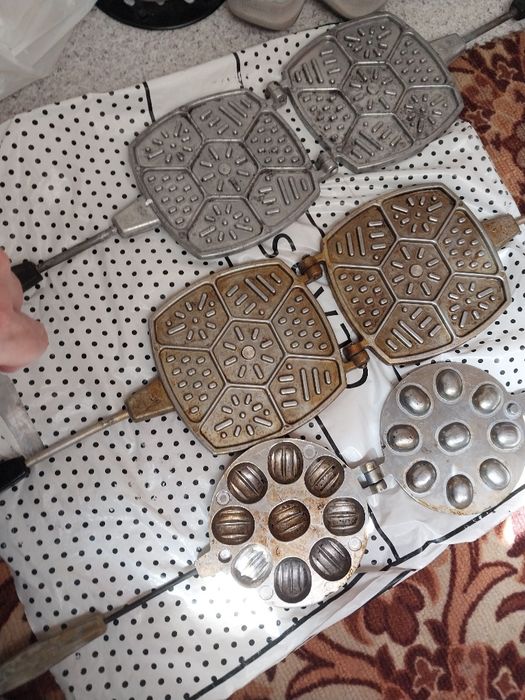 Продам вафельницы советские